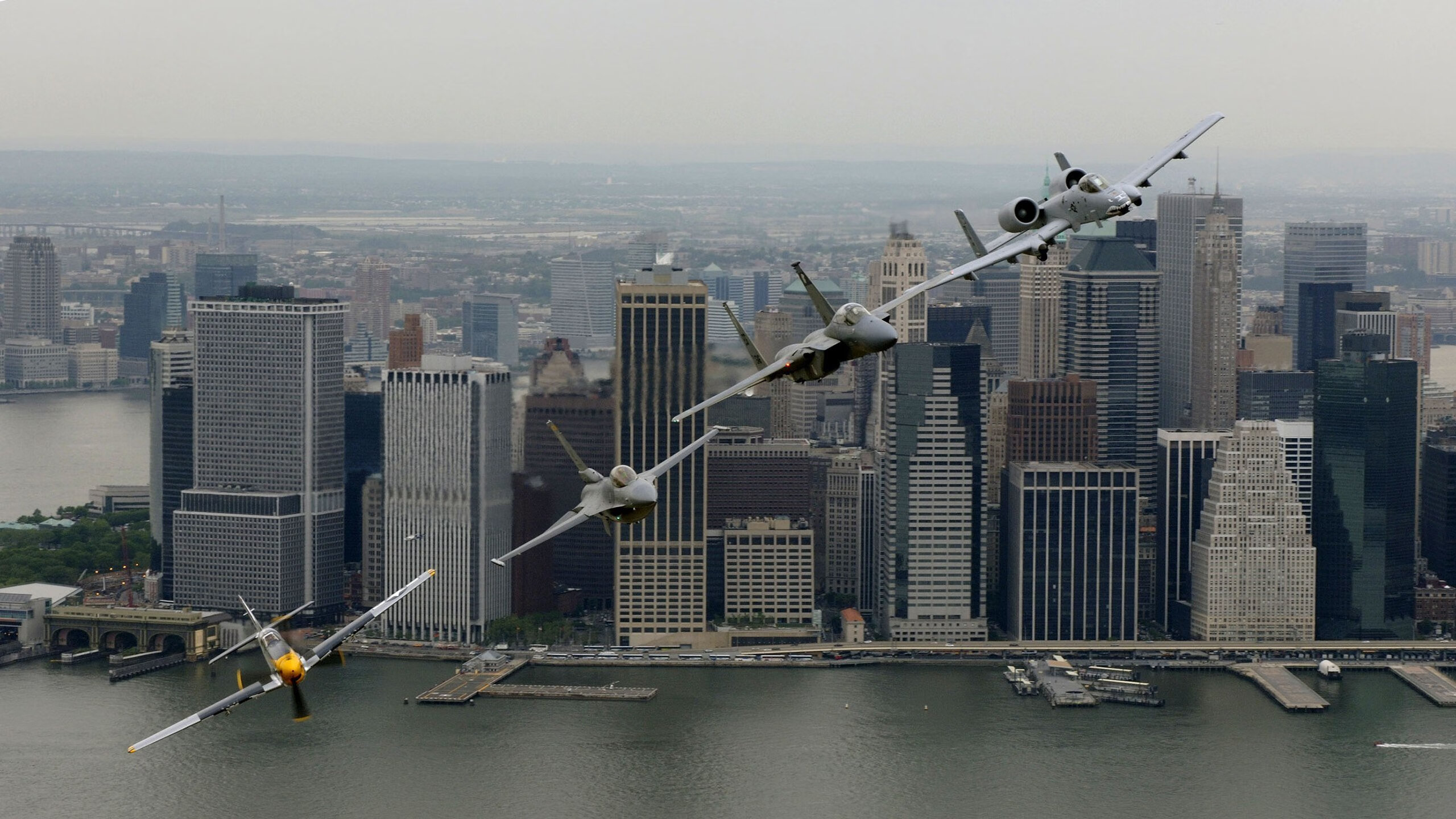 极限自行车赛事挑战高难度路线，极限自行车挑战赛下载